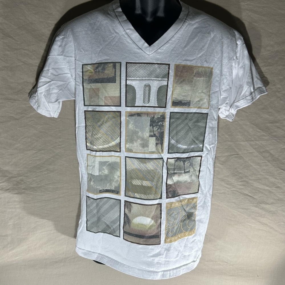 Sean John Graphic V-Neck T-Shirt White Men's Medium
